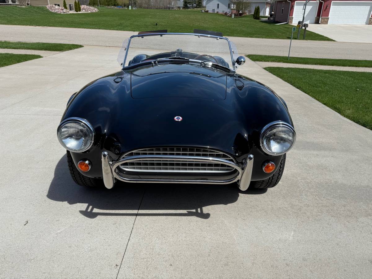 Superformance-slabside-1962-black-1