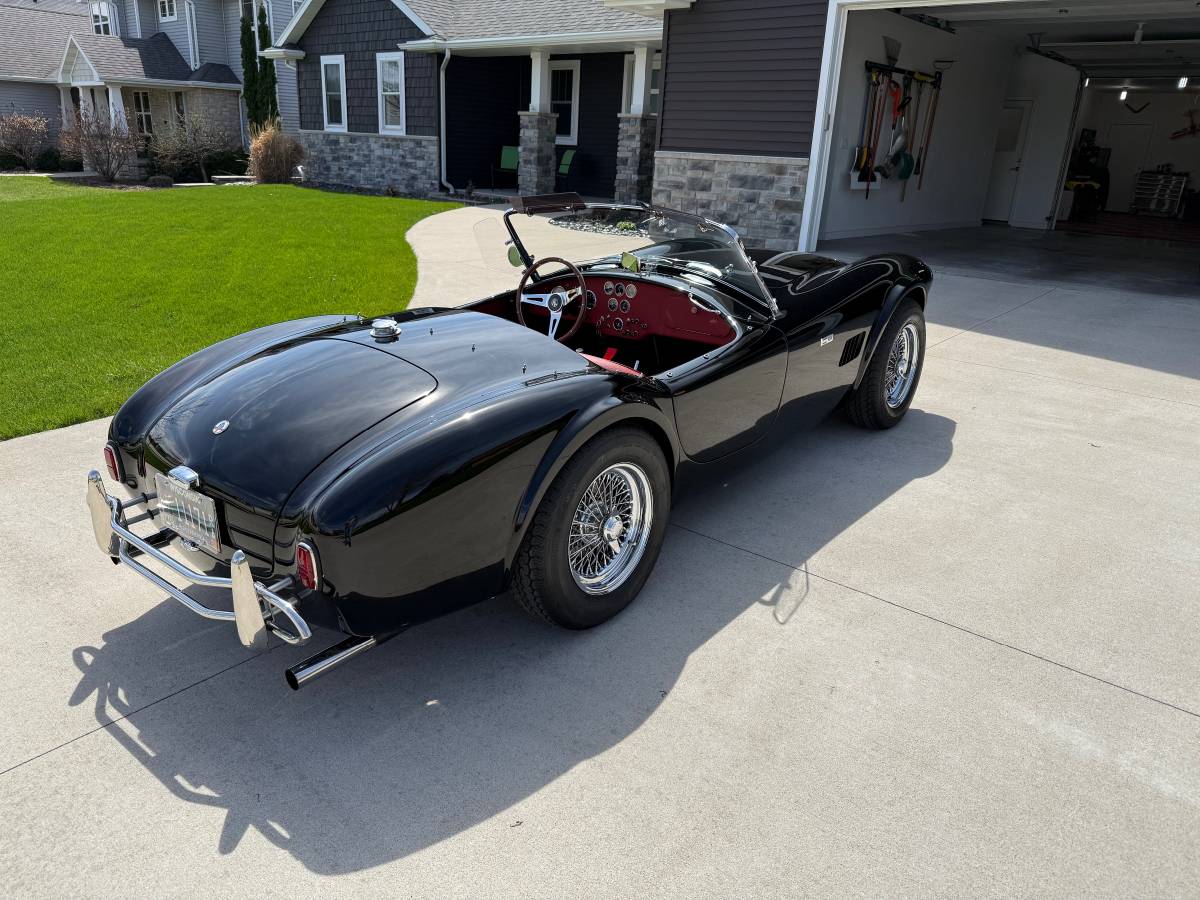 Superformance-slabside-1962-black-3