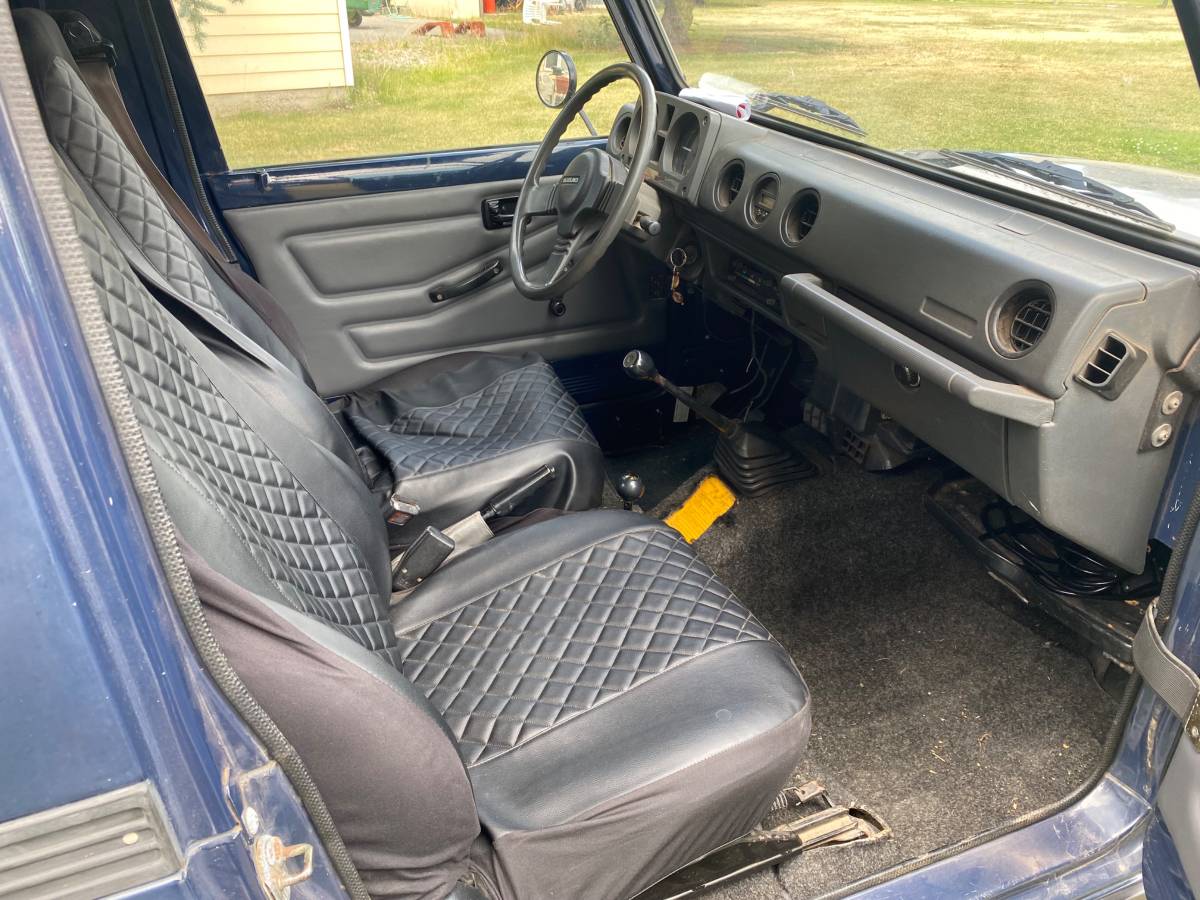 Suzuki-1987-blue-2