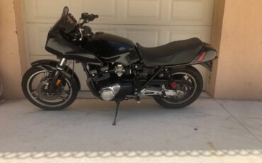 Suzuki-GS-1983-2