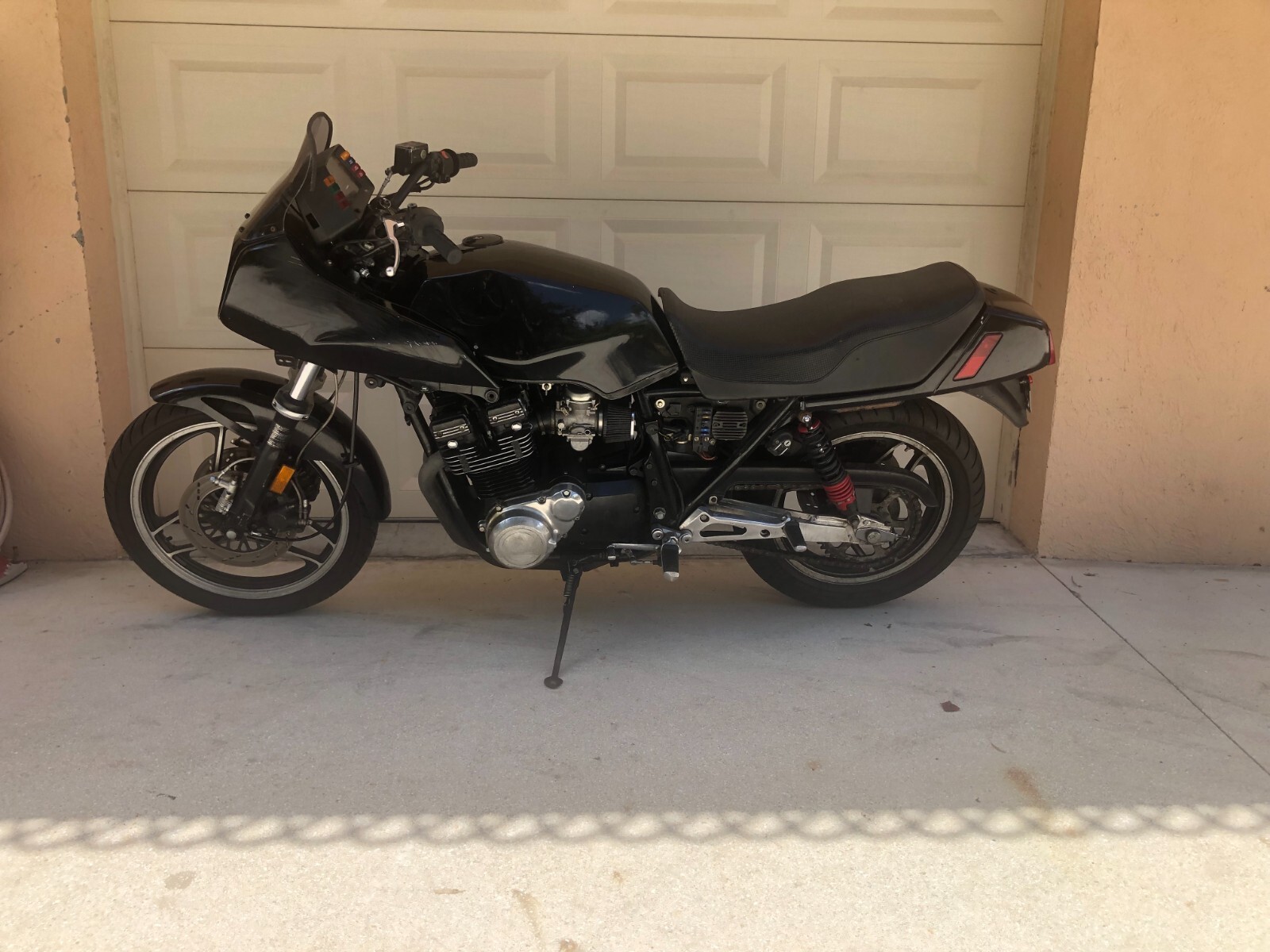 Suzuki-GS-1983-2