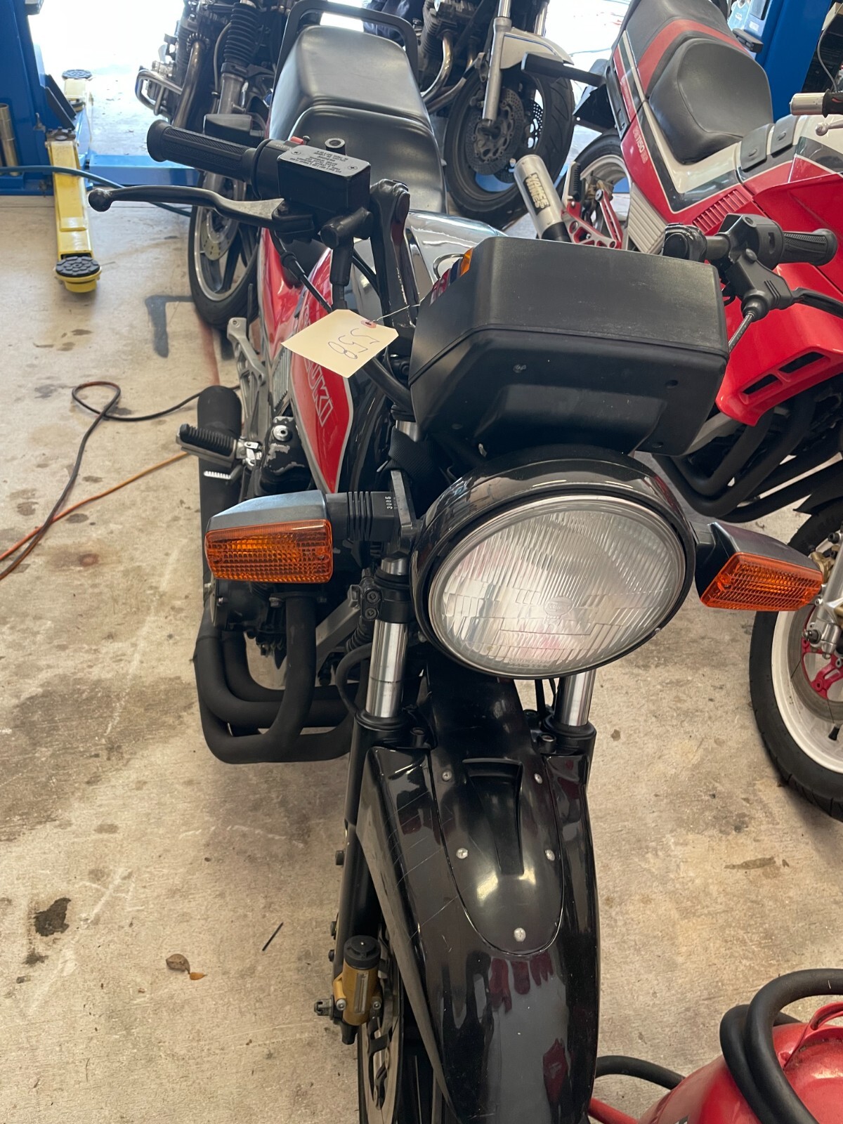 Suzuki-GS1150-E-1985-3