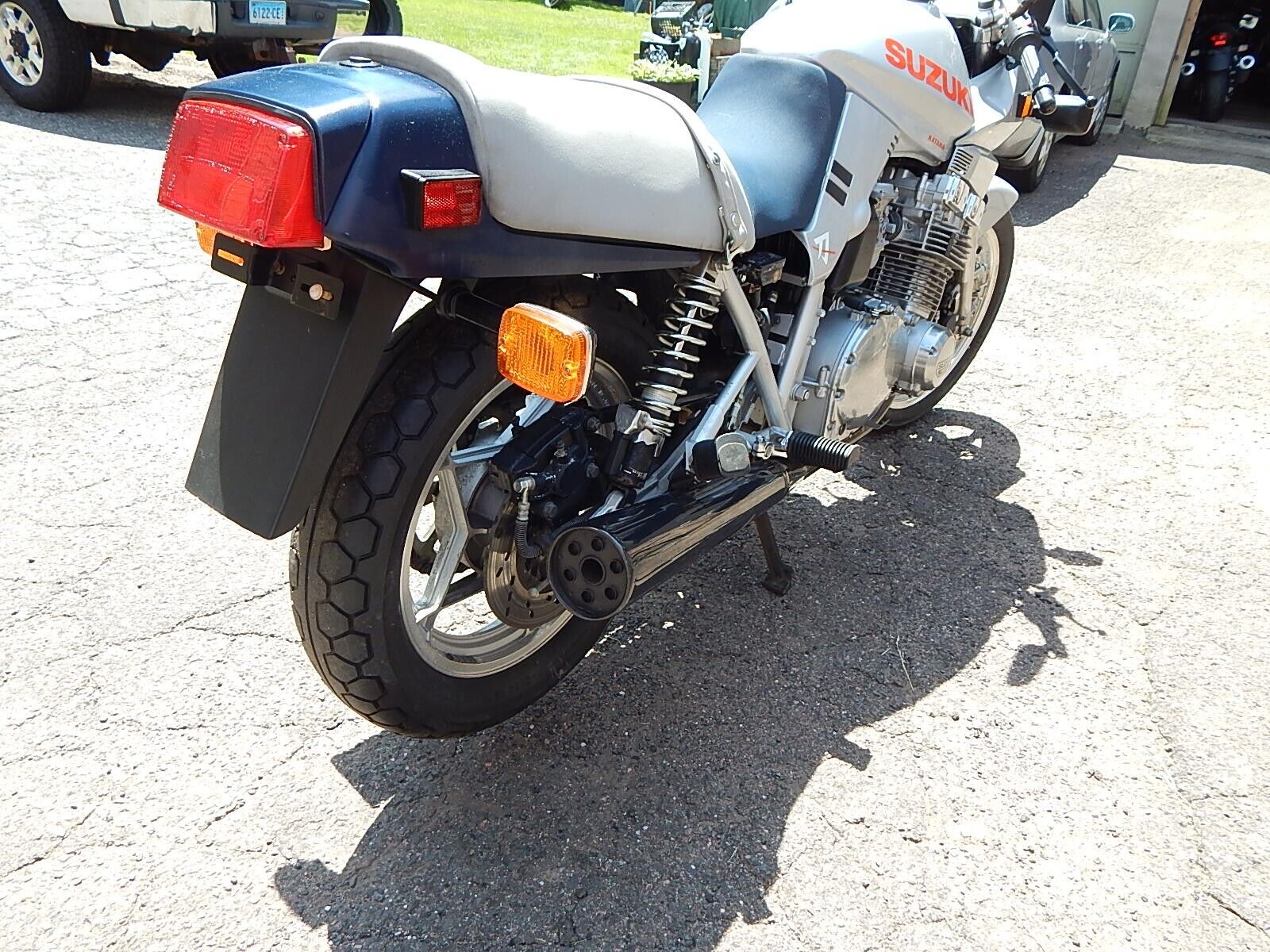 Suzuki-GSX-Katana-1982-11