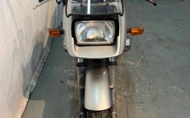 Suzuki-GSX-Katana-1982-13