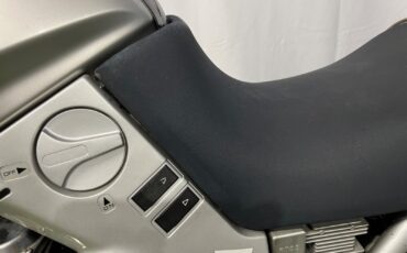 Suzuki-GSX-Katana-1982-15