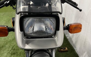 Suzuki-GSX-Katana-1982-17