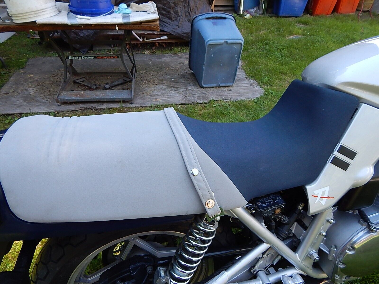 Suzuki-GSX-Katana-1982-21