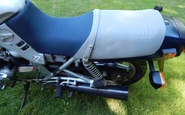 Suzuki-GSX-Katana-1982-22