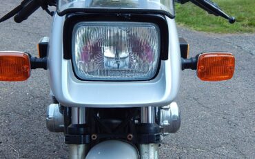 Suzuki-GSX-Katana-1982-24