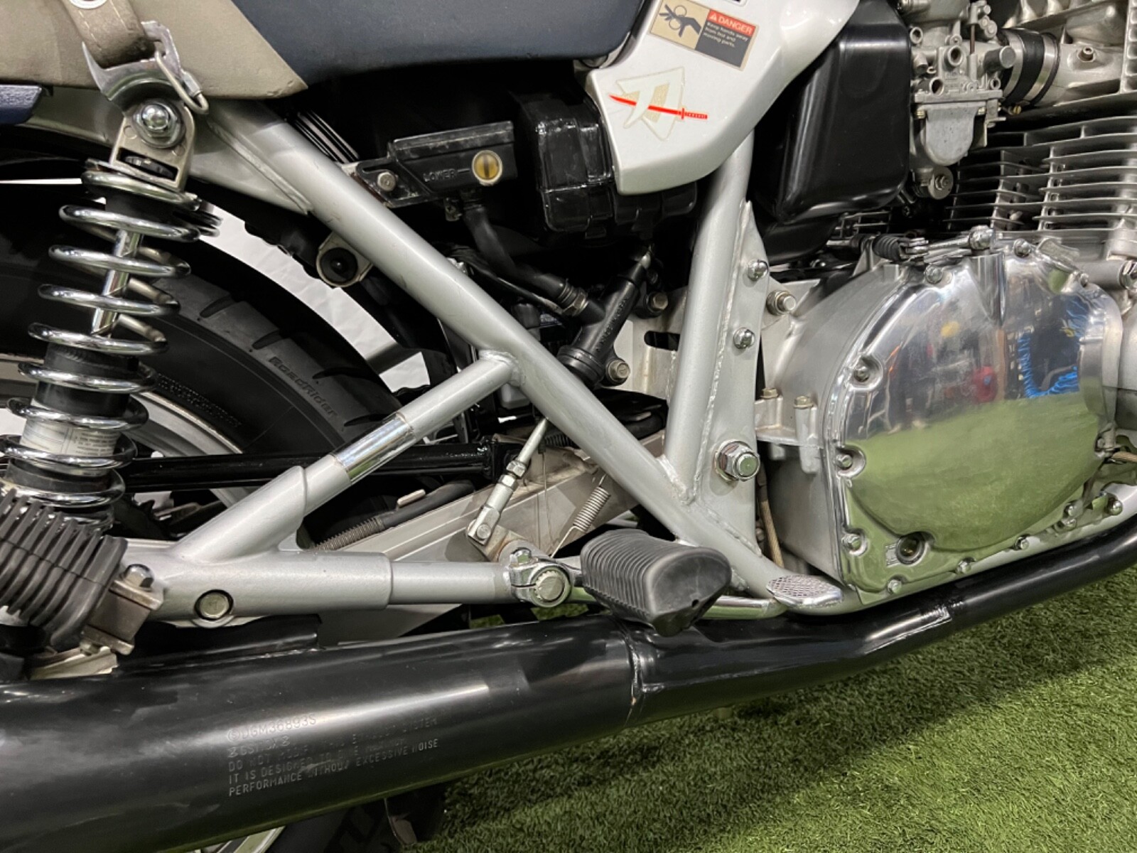 Suzuki-GSX-Katana-1982-26