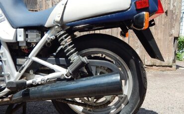 Suzuki-GSX-Katana-1982-26