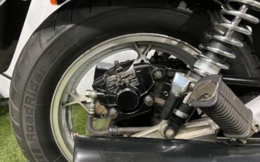 Suzuki-GSX-Katana-1982-28