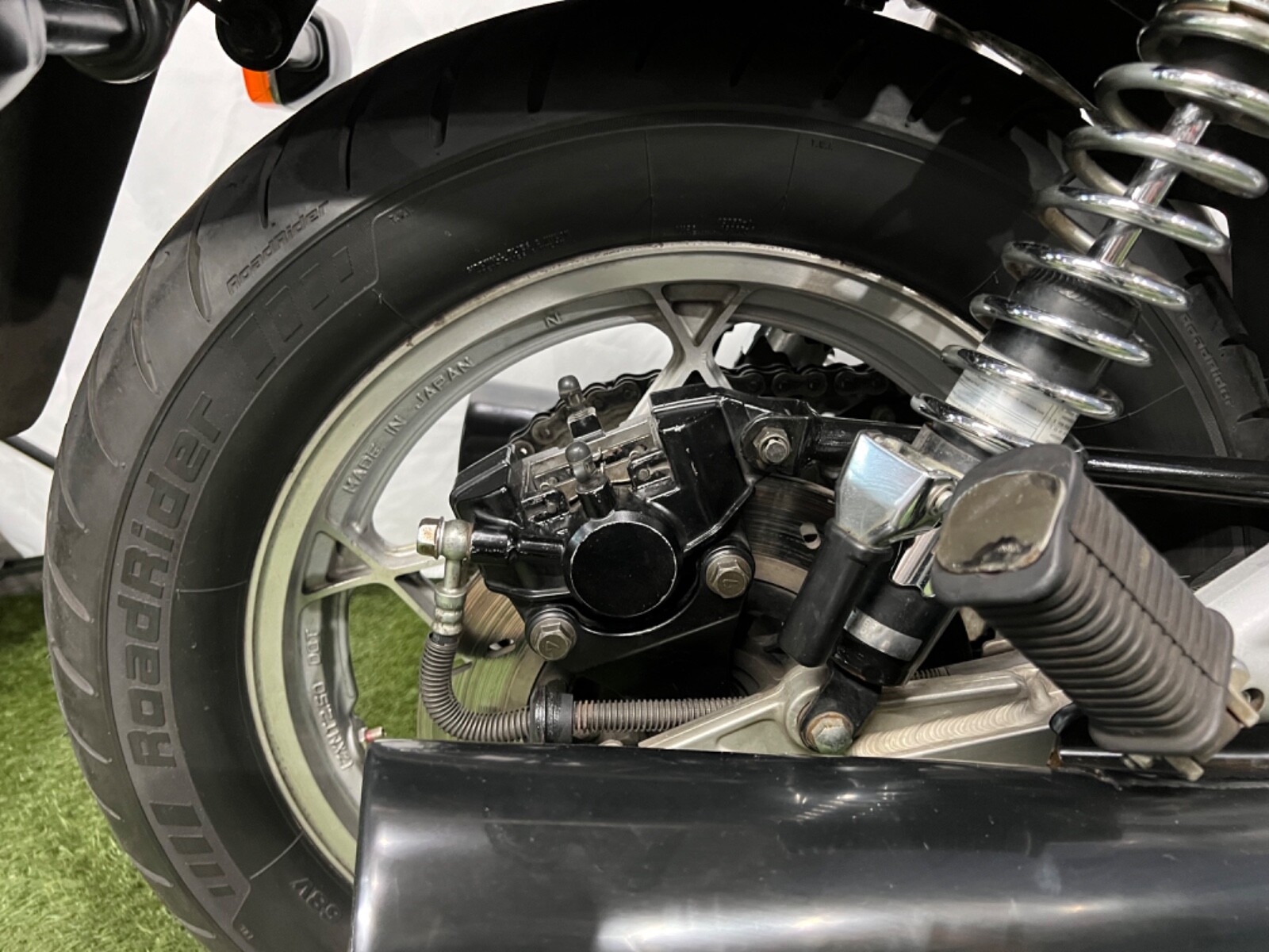 Suzuki-GSX-Katana-1982-28