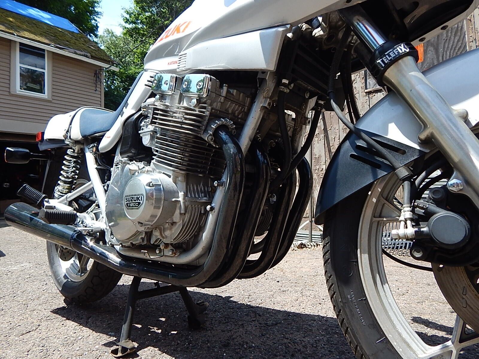 Suzuki-GSX-Katana-1982-28
