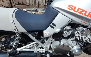 Suzuki-GSX-Katana-1982-29
