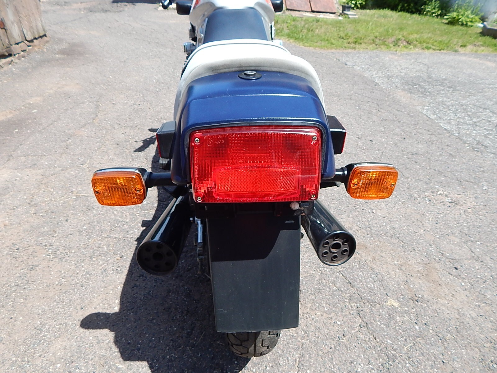 Suzuki-GSX-Katana-1982-33