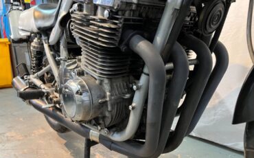 Suzuki-GSX-Katana-1982-5