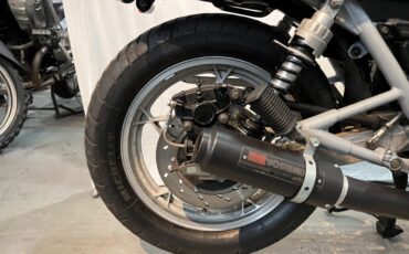 Suzuki-GSX-Katana-1982-6