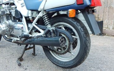 Suzuki-GSX-Katana-1982-7