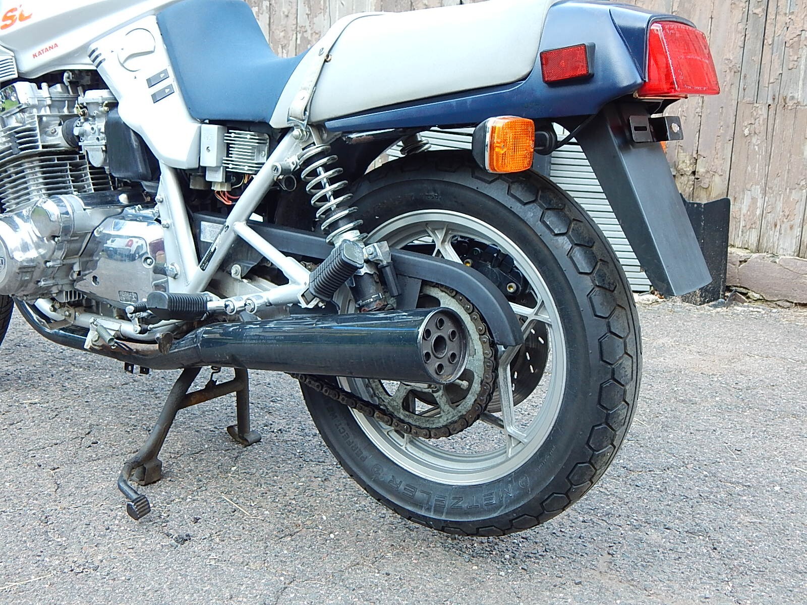 Suzuki-GSX-Katana-1982-7