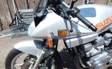 Suzuki-GSX-Katana-1982-8