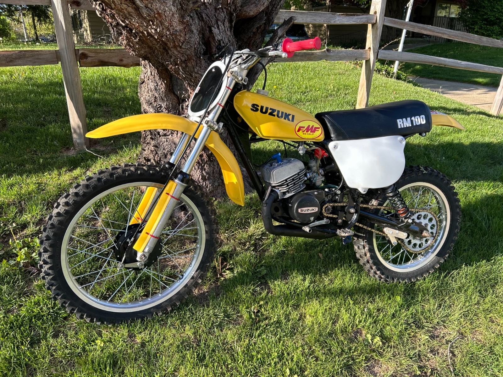 Suzuki-RM-1976-1