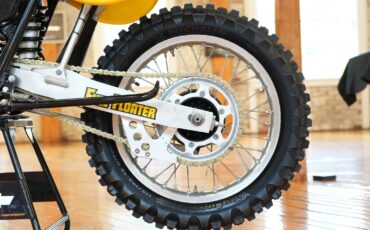 Suzuki-RM250-1983-12