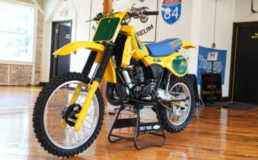 Suzuki-RM250-1983-7