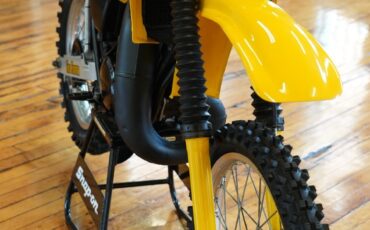 Suzuki-RM250-1983-9