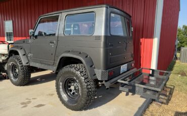 Suzuki-Samurai-1986-SUV-1