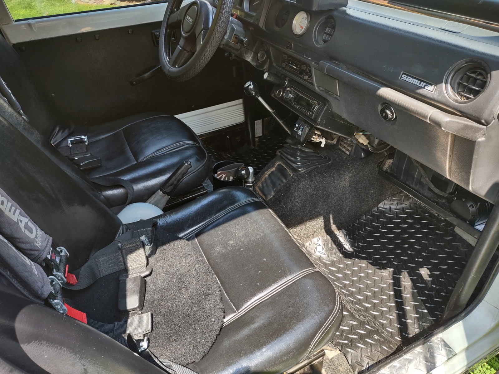Suzuki-Samurai-1986-SUV-17