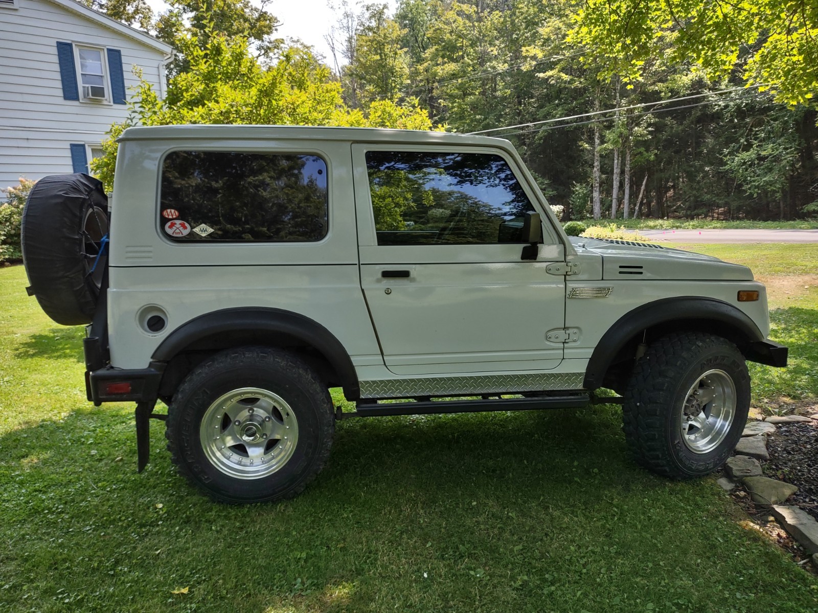 Suzuki-Samurai-1986-SUV-3