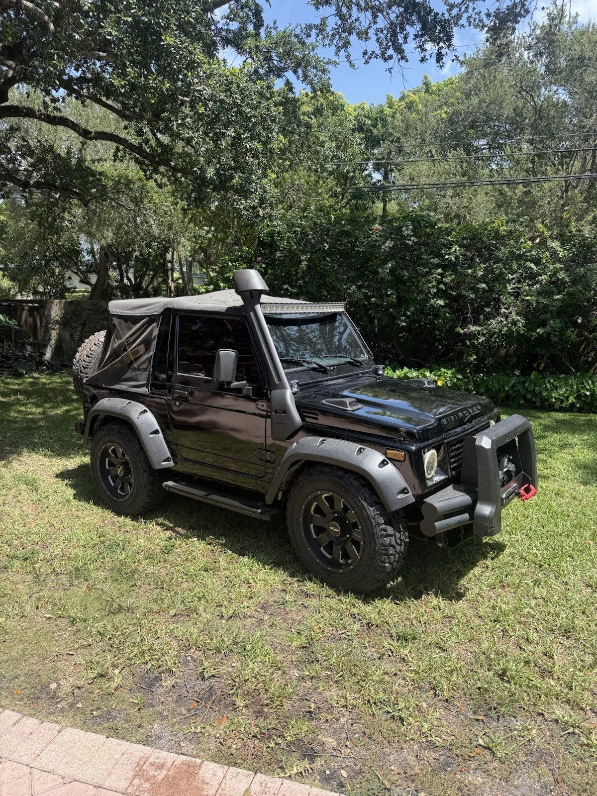 Suzuki-Samurai-1991-CONVERTIBLE-2