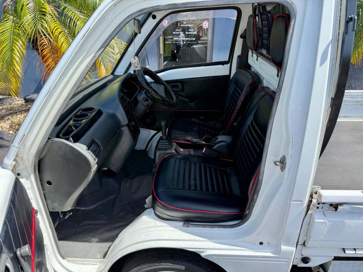 Suzuki-carry-1992-white-15
