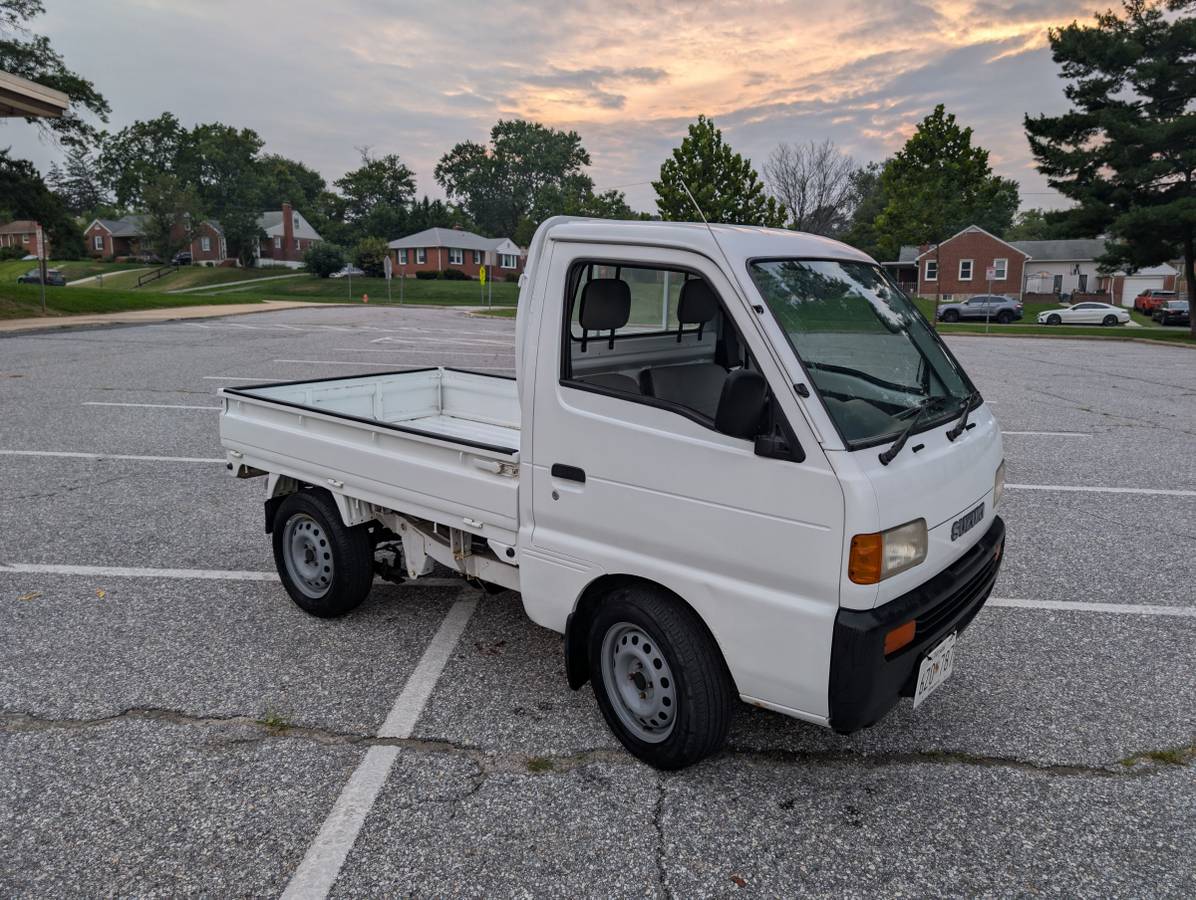 Suzuki-carry-1994-white