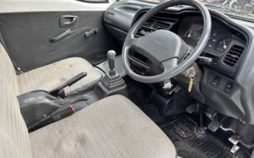 Suzuki-carry-1995-white-10