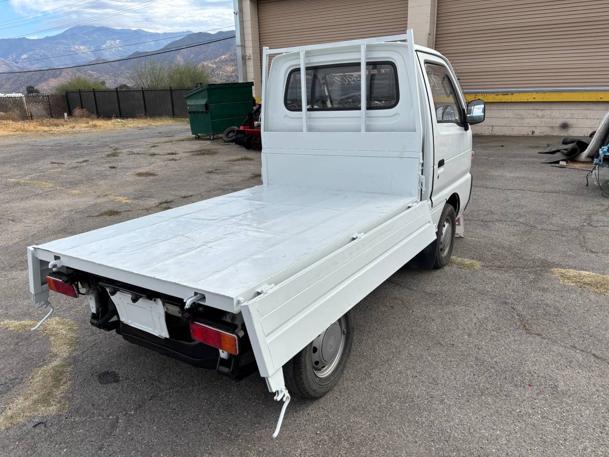 Suzuki-carry-1995-white-22