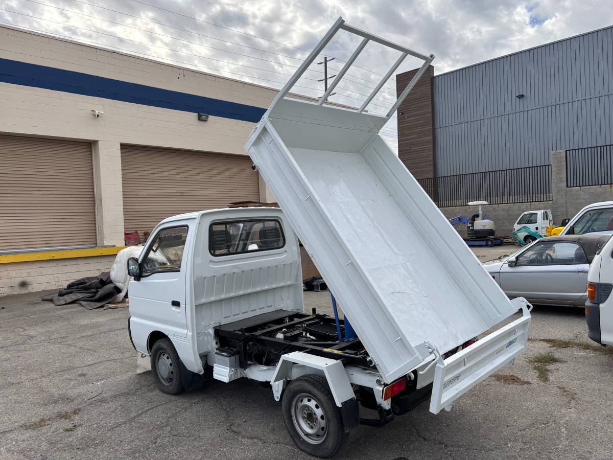 Suzuki-carry-1995-white-3