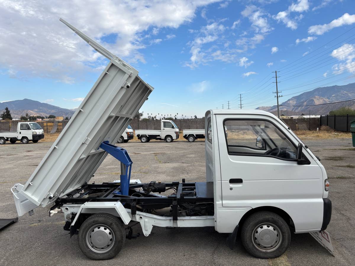 Suzuki-carry-1995-white-6