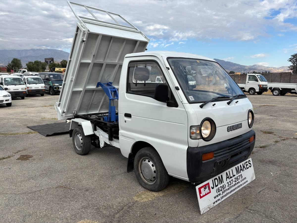 Suzuki-carry-1995-white