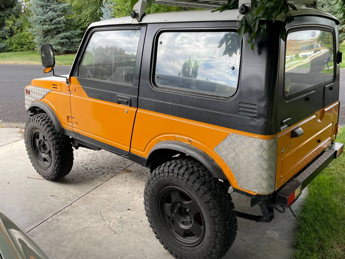 Suzuki-jimny-1986-4