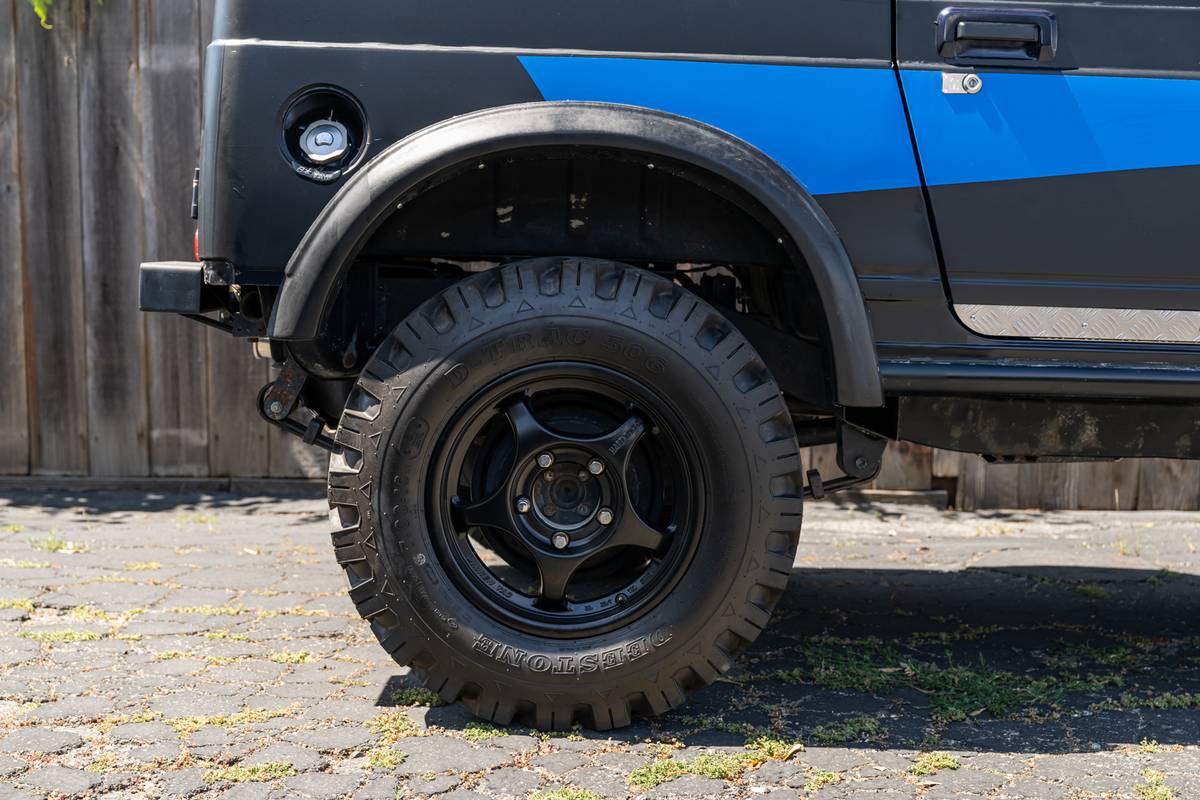 Suzuki-jimny-1992-41