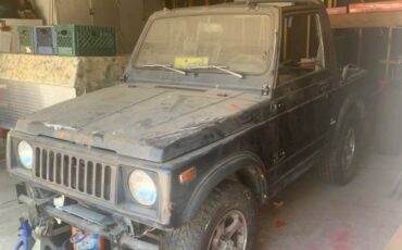 Suzuki-samurai-1982-black-2