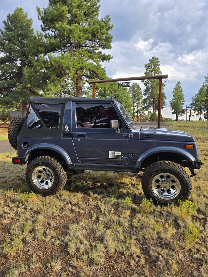 Suzuki-samurai-1986-blue-1