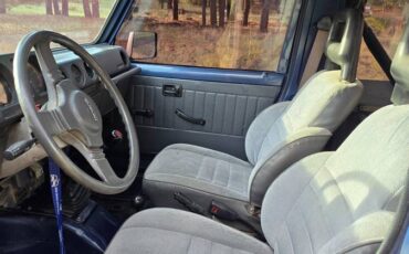 Suzuki-samurai-1986-blue-2