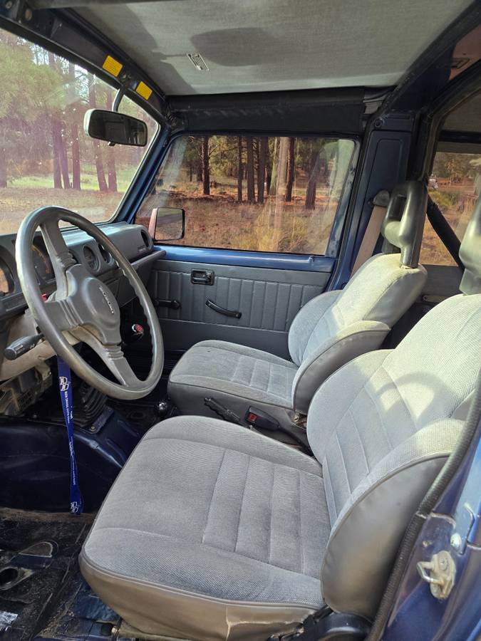 Suzuki-samurai-1986-blue-2