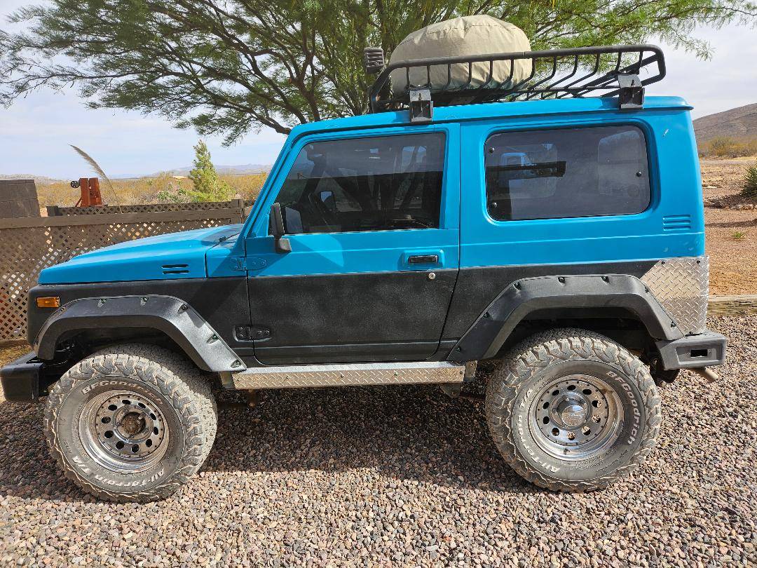 Suzuki-samurai-1987-custom-1