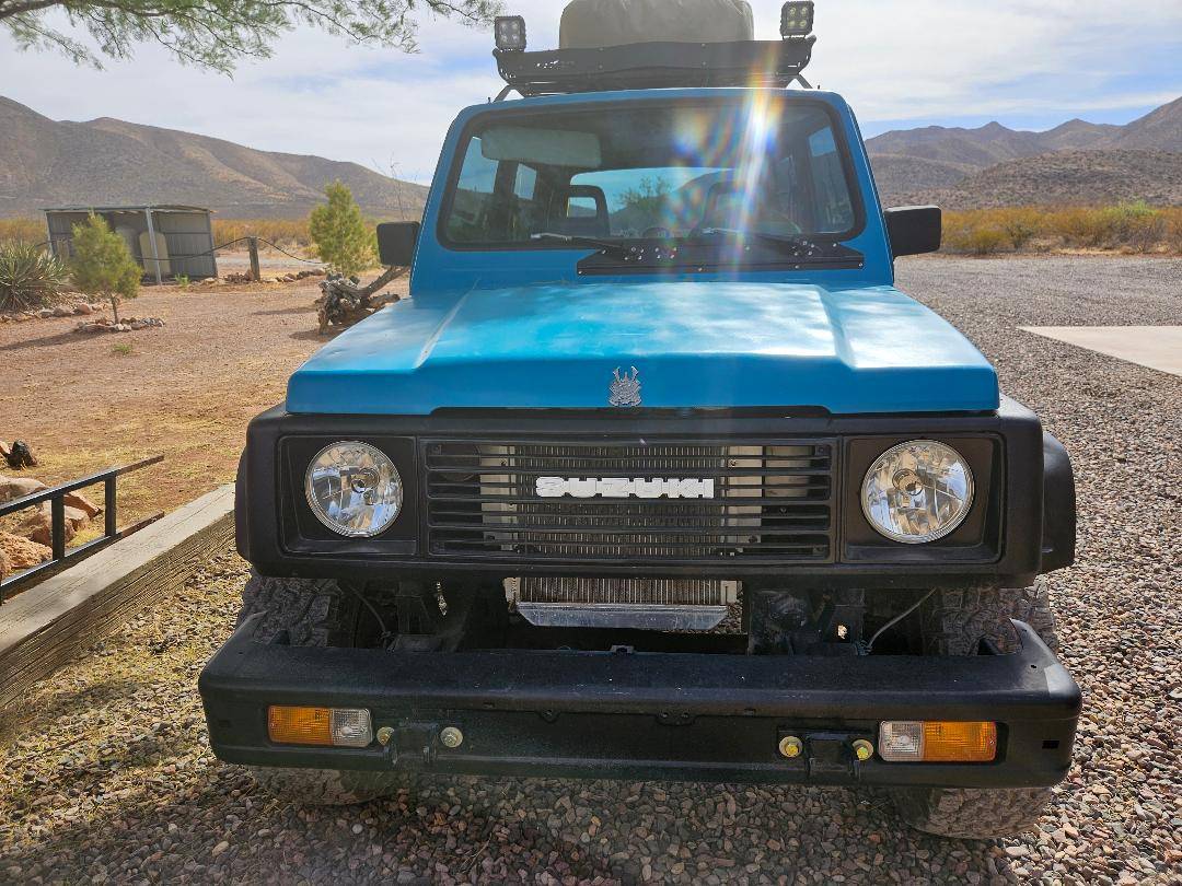 Suzuki-samurai-1987-custom