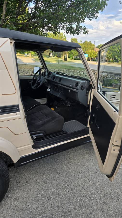 Suzuki-samurai-1987-yellow-12