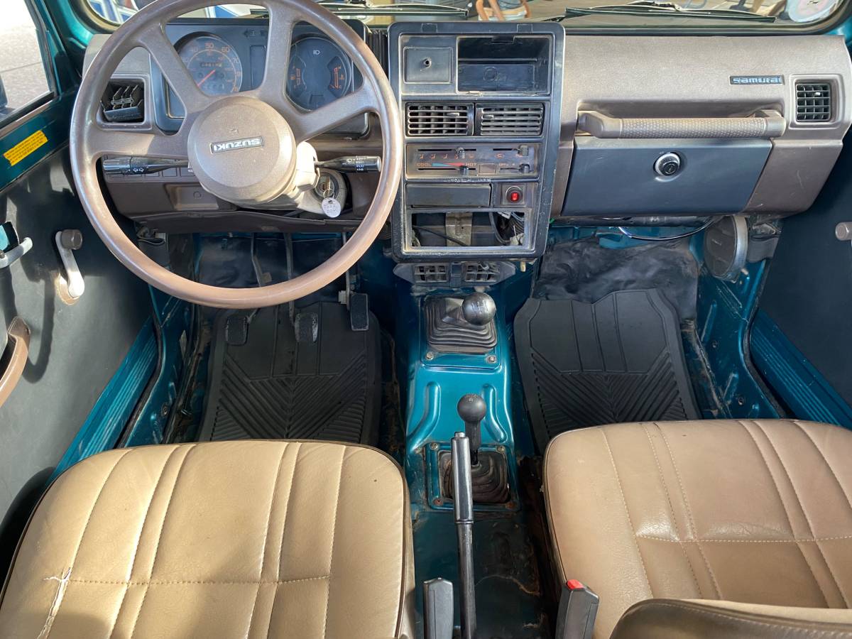 Suzuki-samurai-1988-green-5
